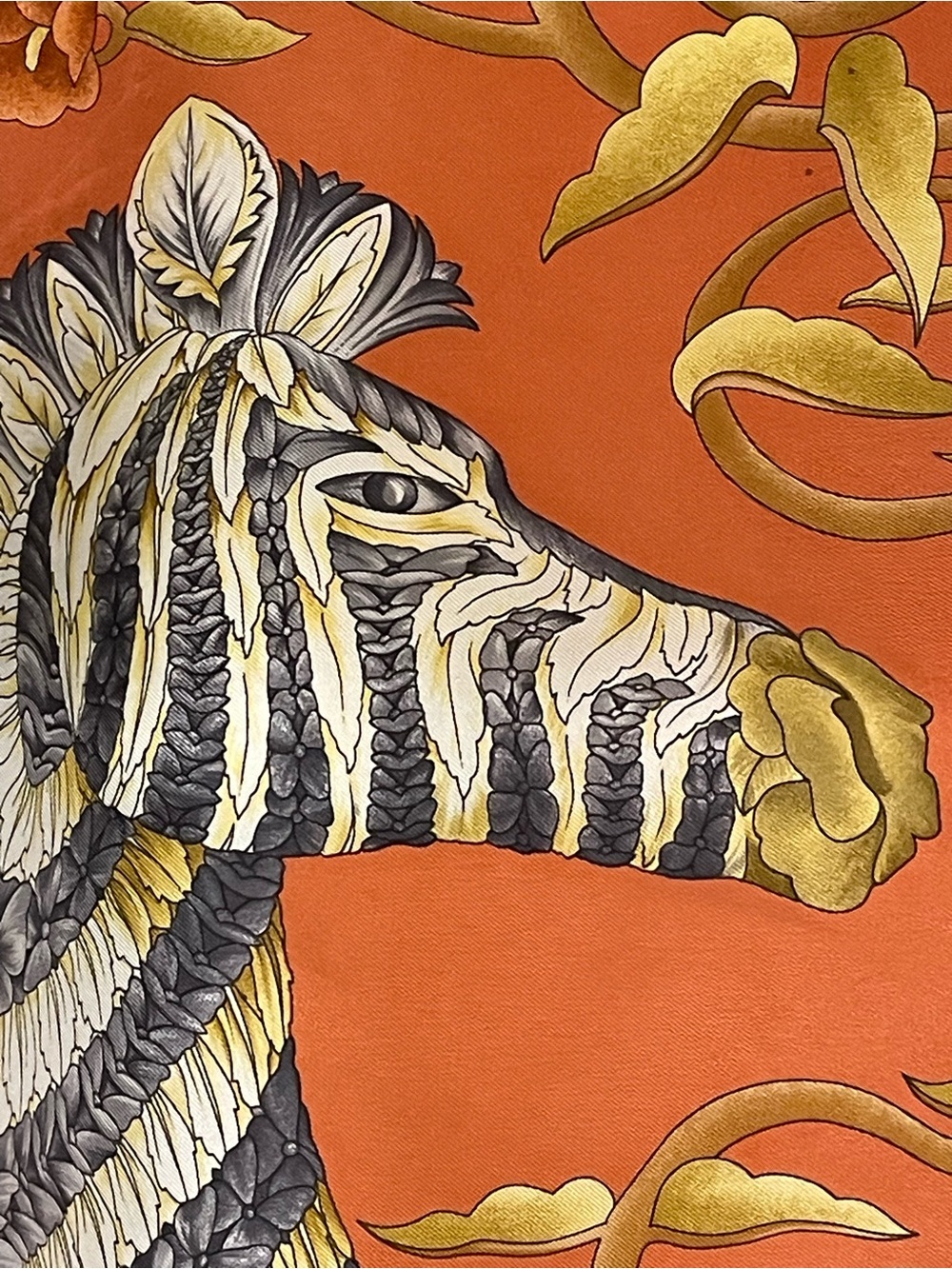Gorg Salvatore Ferragamo Silk Scarf Zebra with Floral Stripes 34 In Exc Cond - Picture 10 of 10
